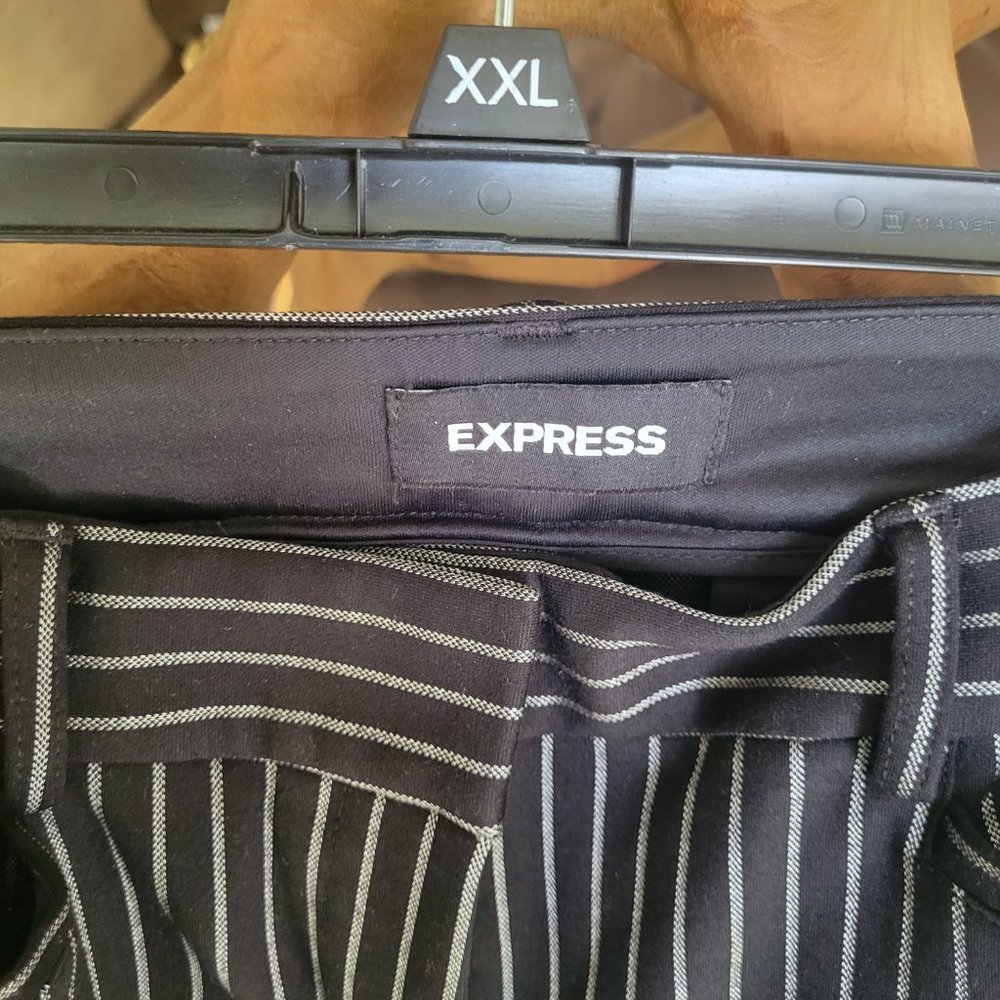 Pants - Picture 2 of 4